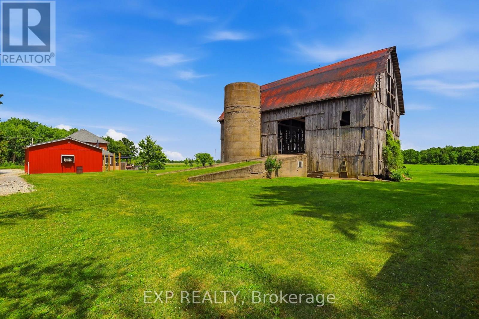 22979 Pratt Siding Road, Southwest Middlesex, Ontario  N0L 1M0 - Photo 41 - X13543756
