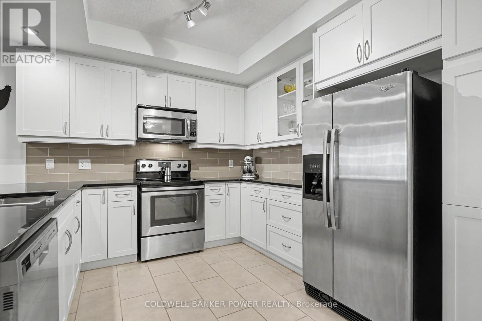 1010 - 330 Ridout Street N, London East, Ontario  N6C 3Z3 - Photo 6 - X13543832