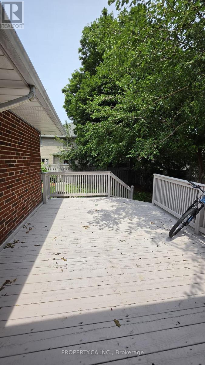 Main - 121 Trayborn Drive, Richmond Hill (Mill Pond), Ontario  L4C 4K6 - Photo 16 - N13543636
