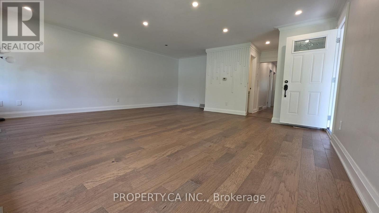 Main - 121 Trayborn Drive, Richmond Hill (Mill Pond), Ontario  L4C 4K6 - Photo 2 - N13543636
