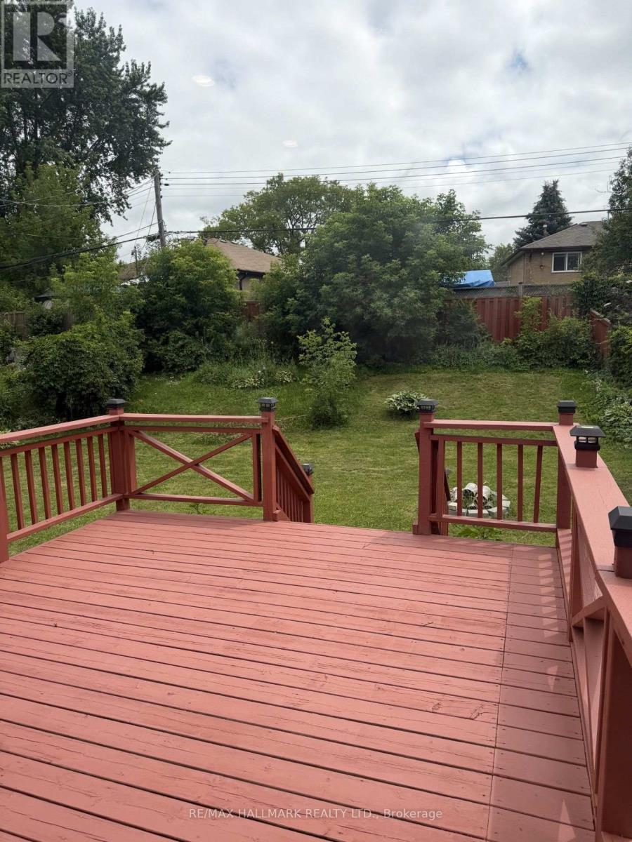 41 Aurora Heights Drive, Aurora, Ontario L4G 2W6 - Photo 12 - N13543678