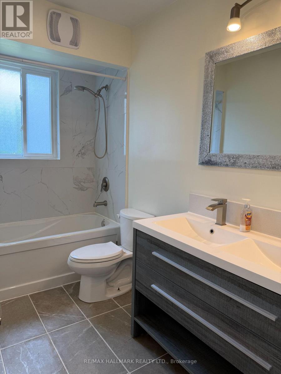 41 Aurora Heights Drive, Aurora, Ontario L4G 2W6 - Photo 6 - N13543678