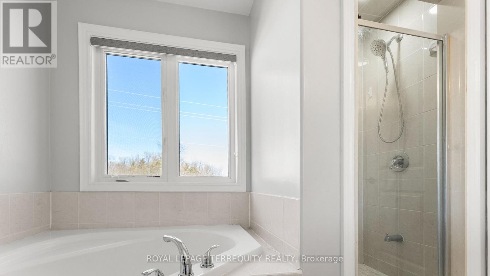 1818 Lamstone Street, Innisfil, Ontario  L9S 5A1 - Photo 16 - N13543702