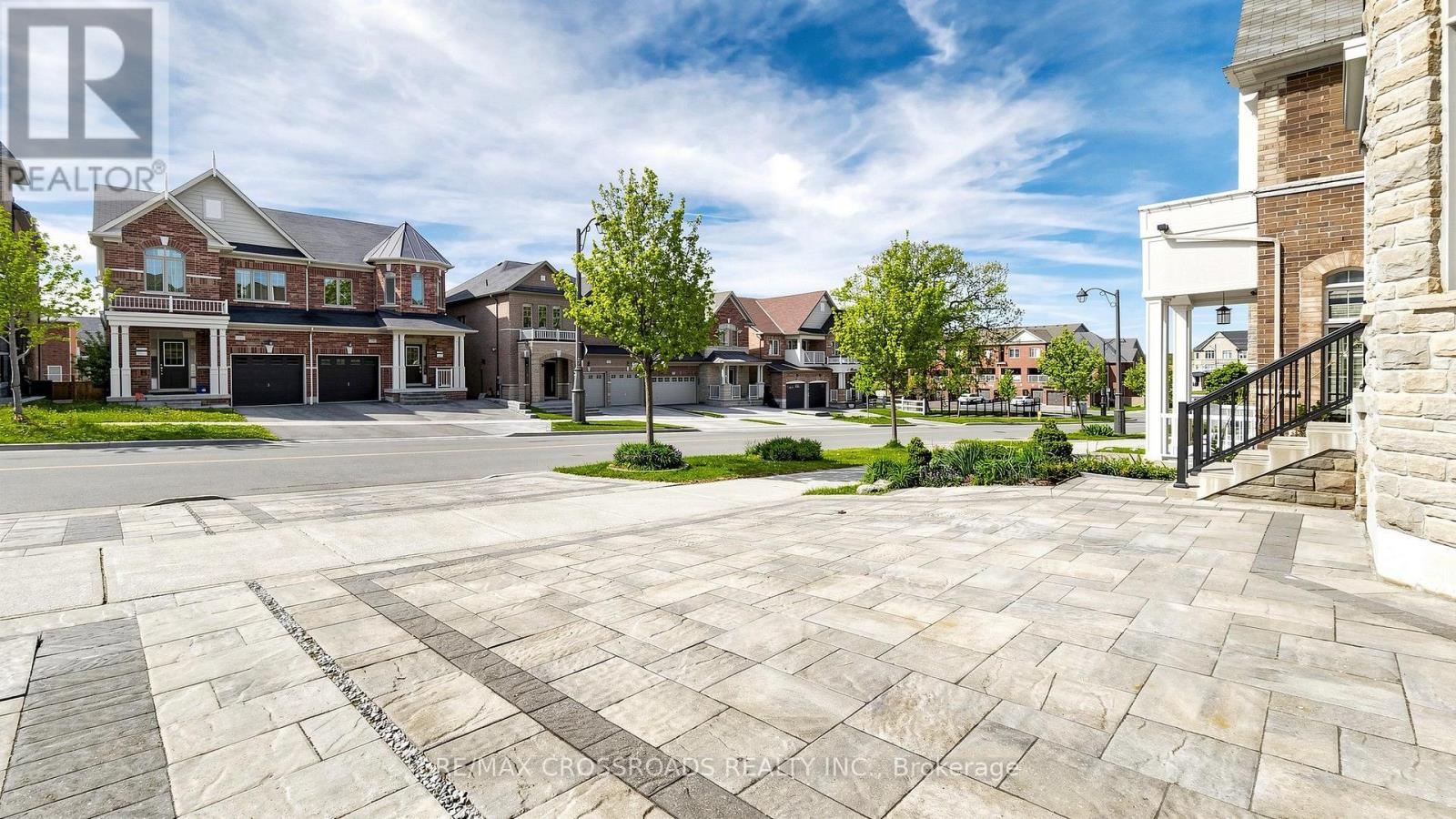 18 Beckett Avenue, Markham (Berczy), Ontario  L6C 0W5 - Photo 2 - N13543822