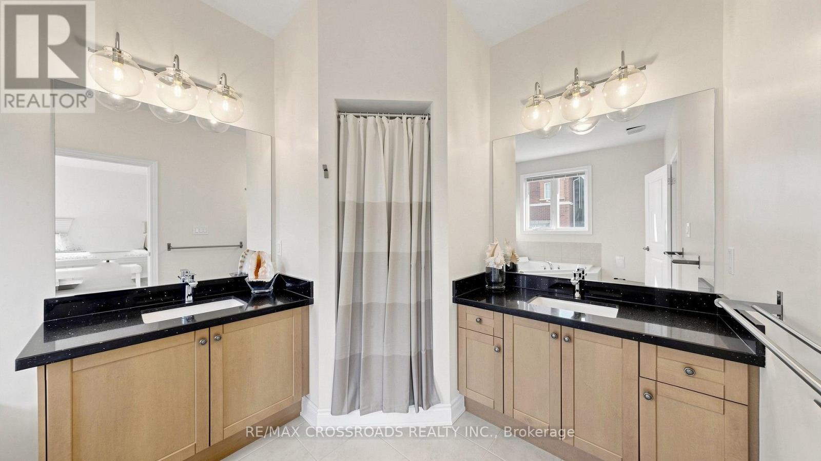 18 Beckett Avenue, Markham (Berczy), Ontario  L6C 0W5 - Photo 27 - N13543822