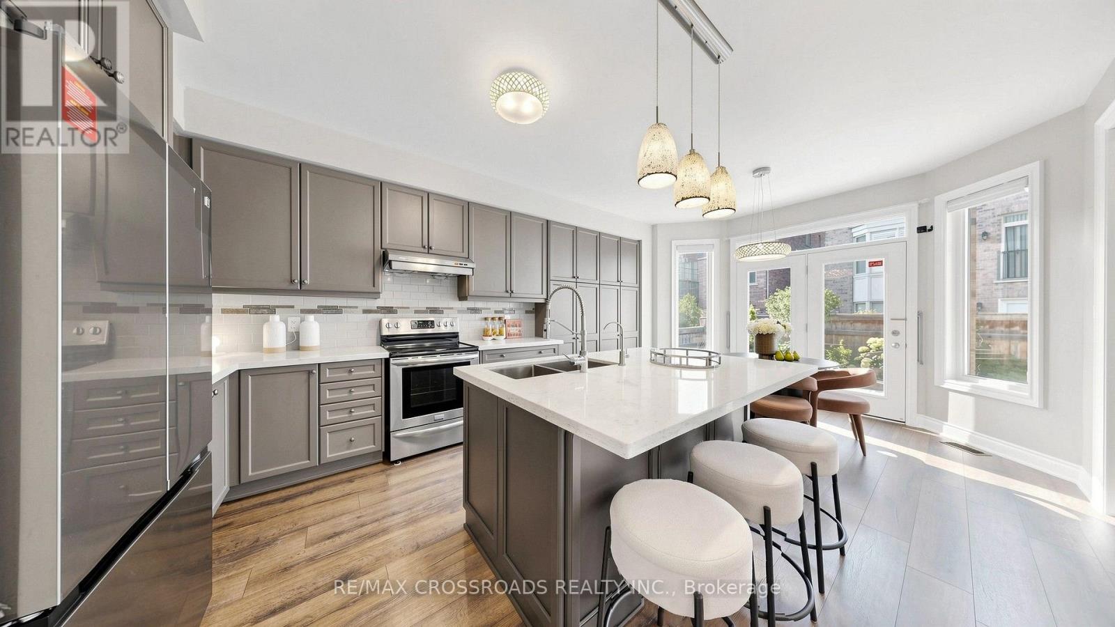 18 Beckett Avenue, Markham (Berczy), Ontario  L6C 0W5 - Photo 9 - N13543822