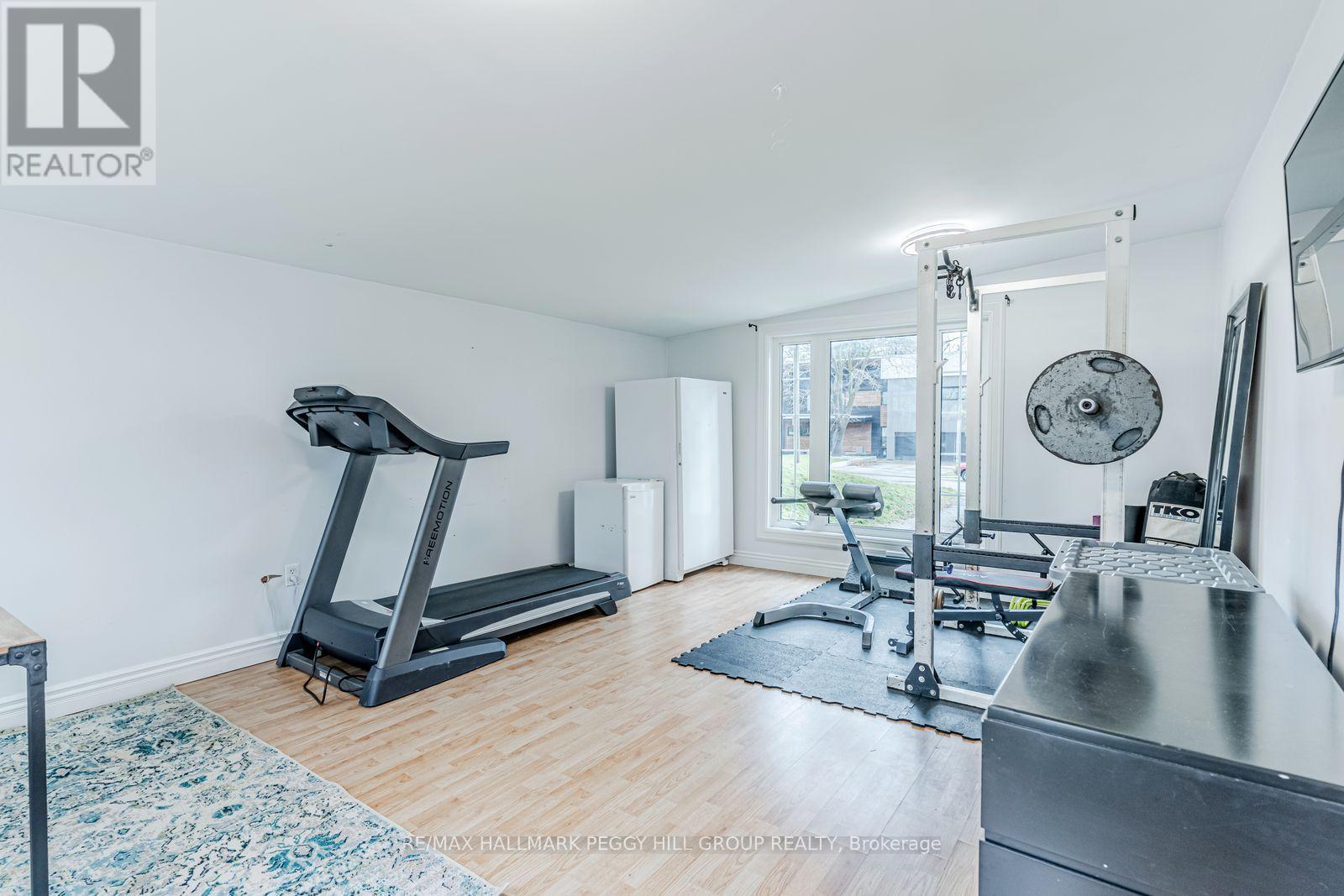 30 Eugenia Street, Barrie, Ontario L4M 1P8 - Photo 8 - S13543680