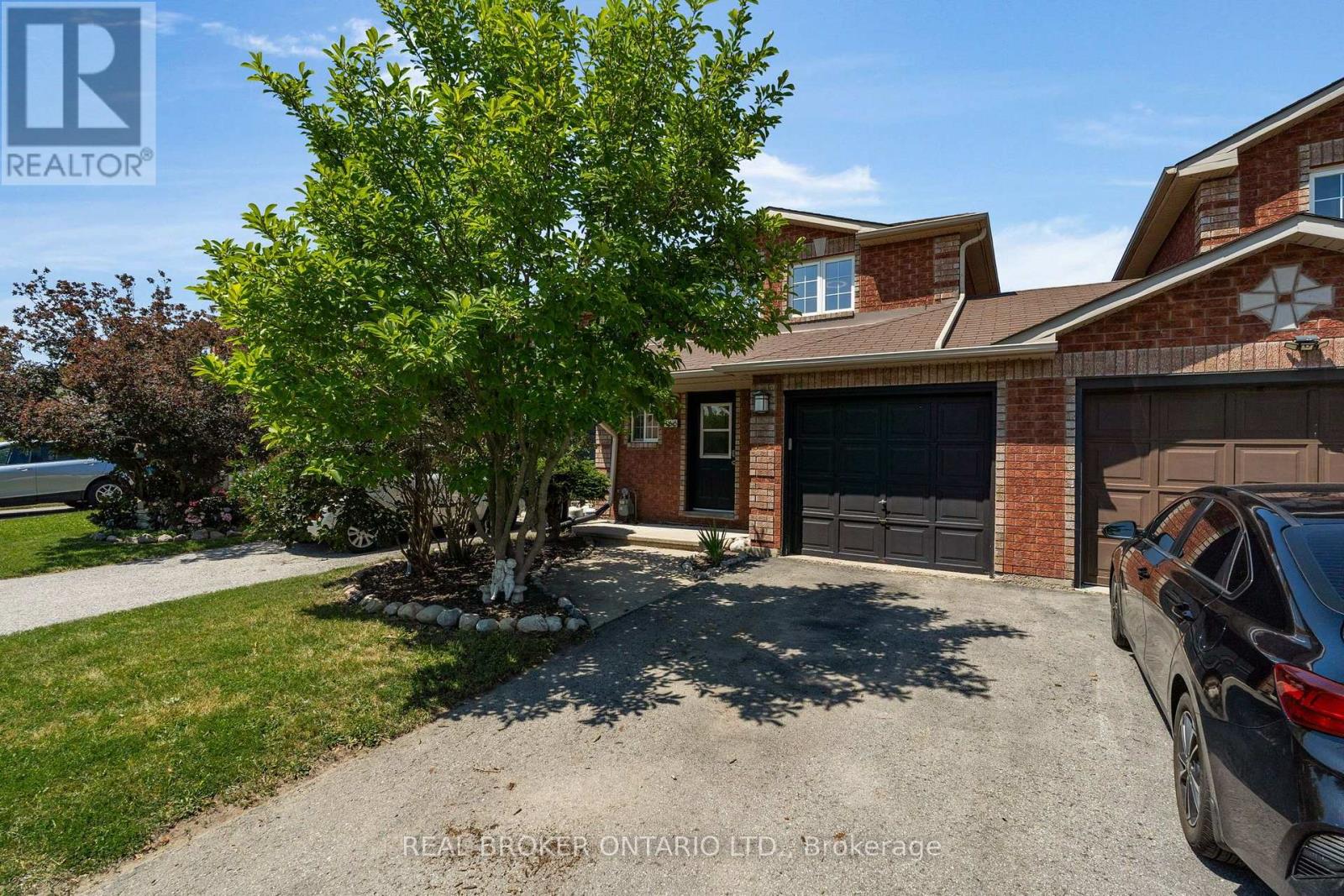 166 Tunbridge Road, Barrie, Ontario  L4M 6S1 - Photo 1 - S13543738