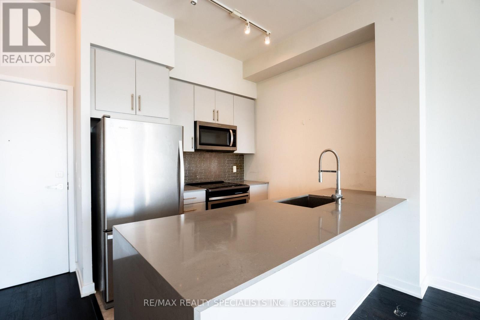 523 - 4055 Parkside Village Drive, Mississauga, Ontario  L5B 0K8 - Photo 11 - W13540376
