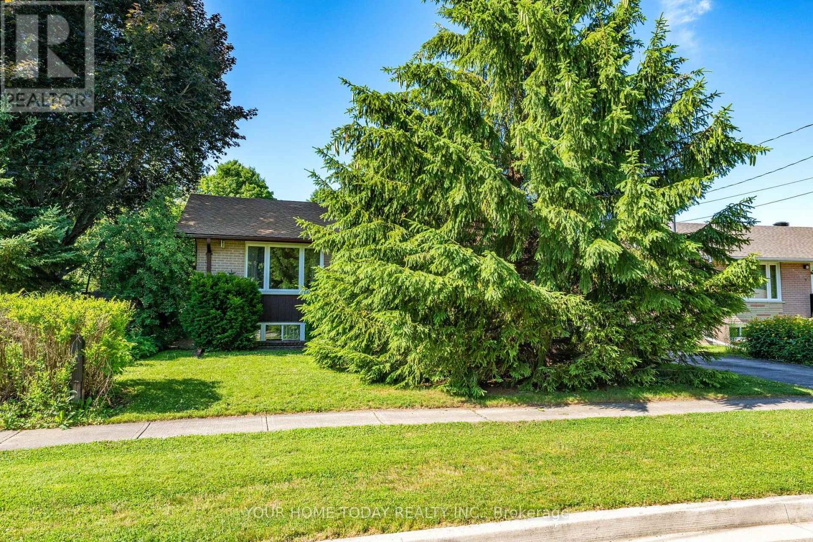 5 Lane Court, Halton Hills, Ontario  L7G 1S4 - Photo 2 - W13543472