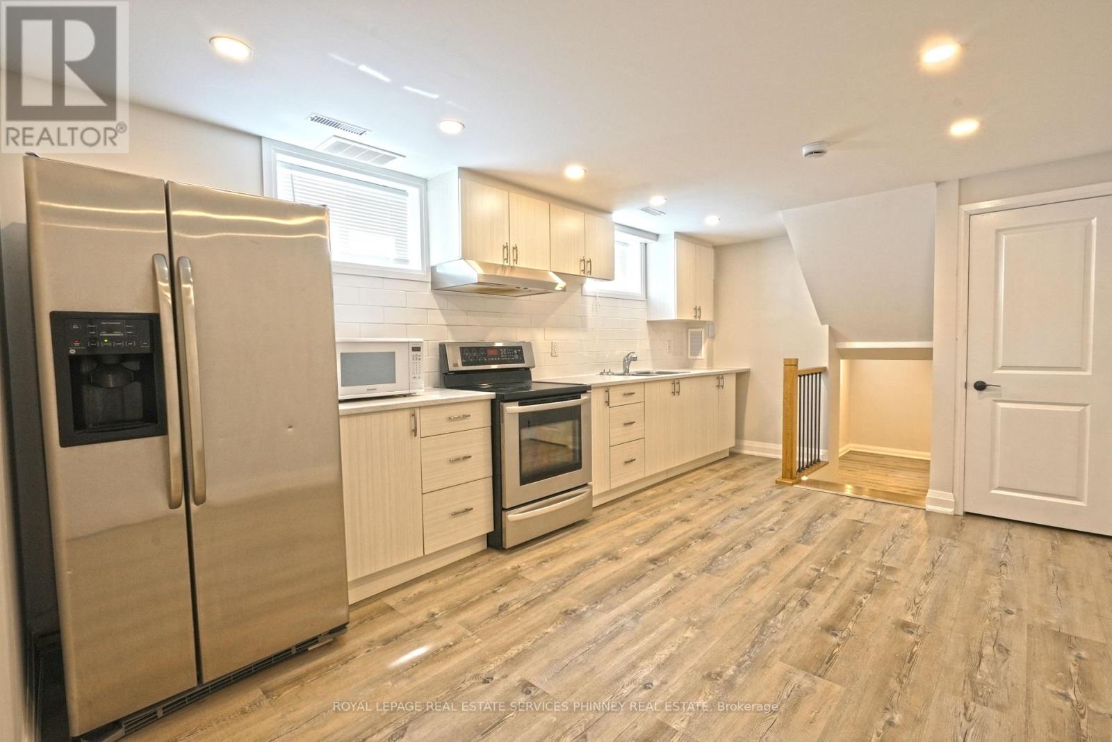 Lower - 2392 Cashmere Avenue, Mississauga, Ontario  L5B 2M6 - Photo 5 - W13543522