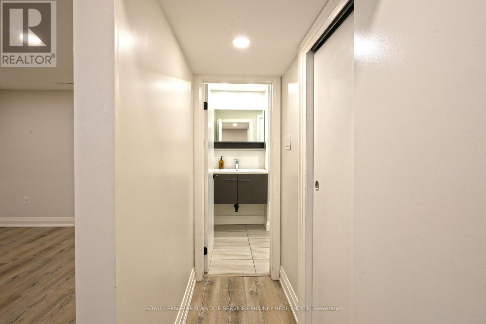 Lower - 2392 Cashmere Avenue, Mississauga, Ontario  L5B 2M6 - Photo 9 - W13543522