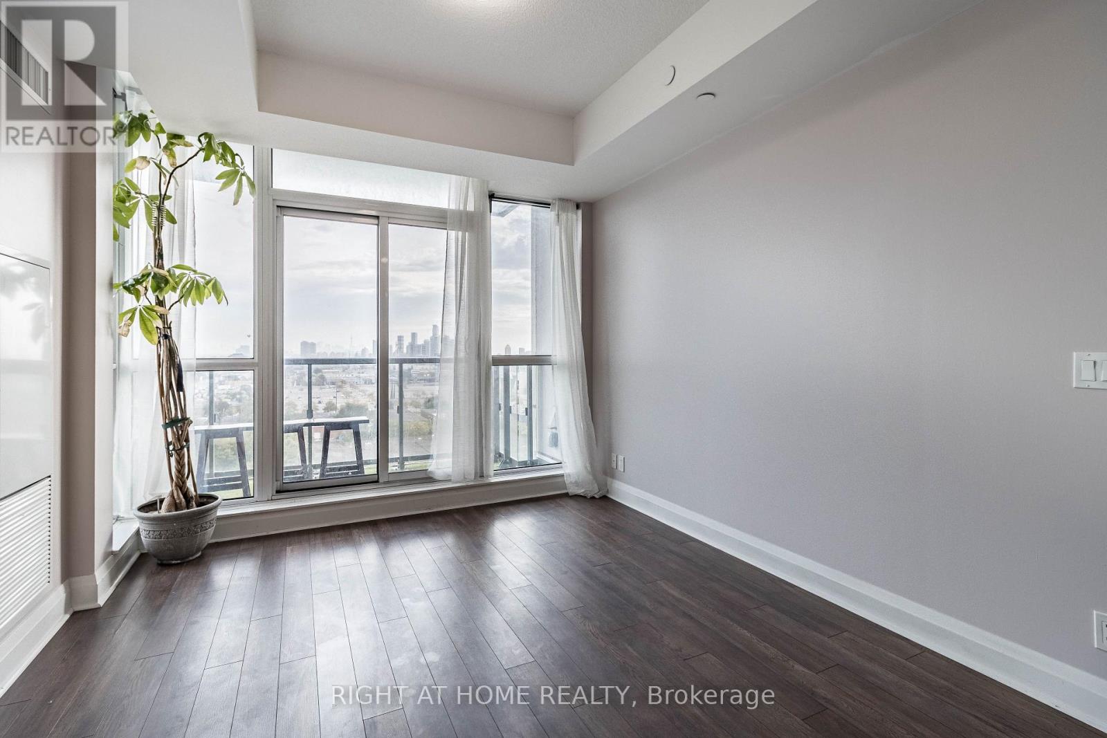 903 - 17 Zorra Street, Toronto, Ontario  M8Z 0C8 - Photo 14 - W13543524