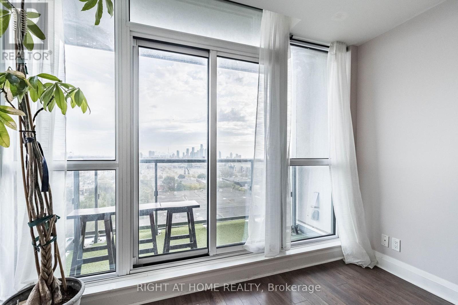 903 - 17 Zorra Street, Toronto, Ontario  M8Z 0C8 - Photo 16 - W13543524