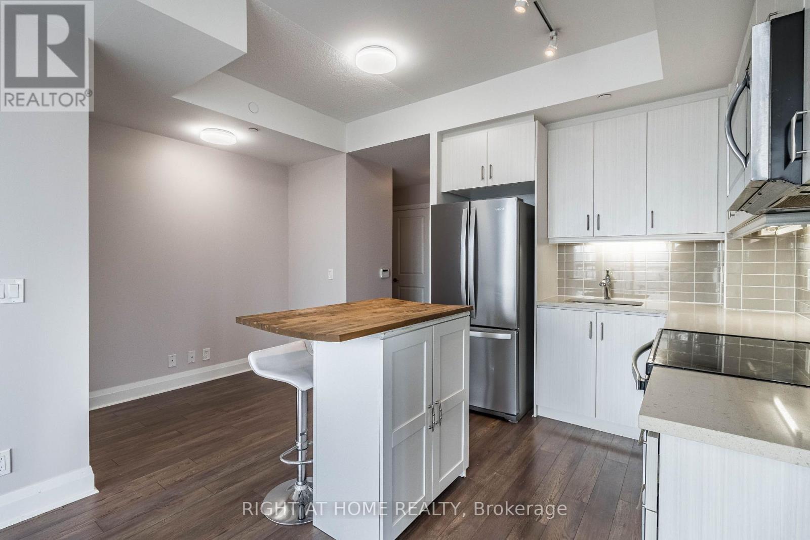 903 - 17 Zorra Street, Toronto, Ontario  M8Z 0C8 - Photo 17 - W13543524