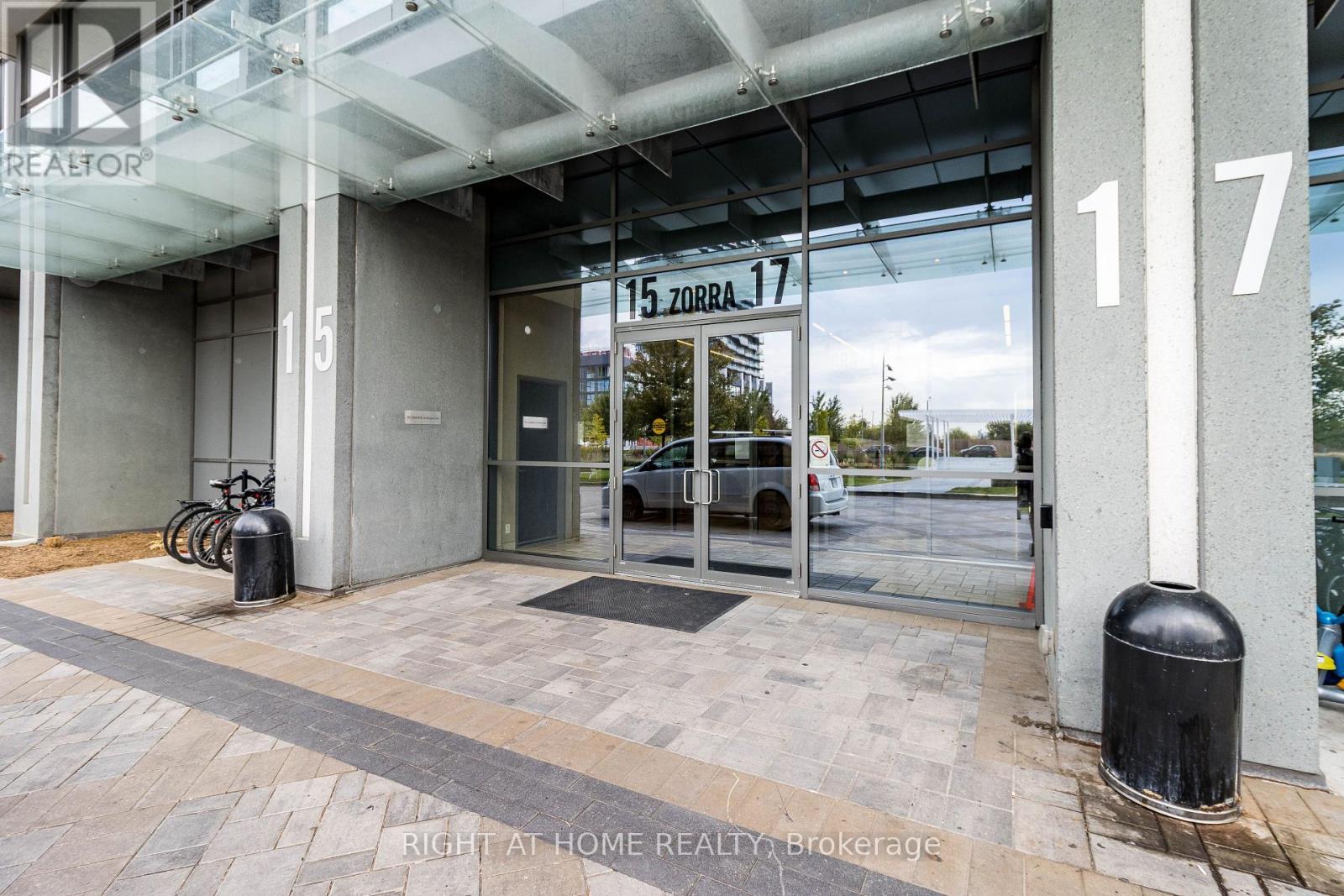 903 - 17 Zorra Street, Toronto, Ontario  M8Z 0C8 - Photo 3 - W13543524