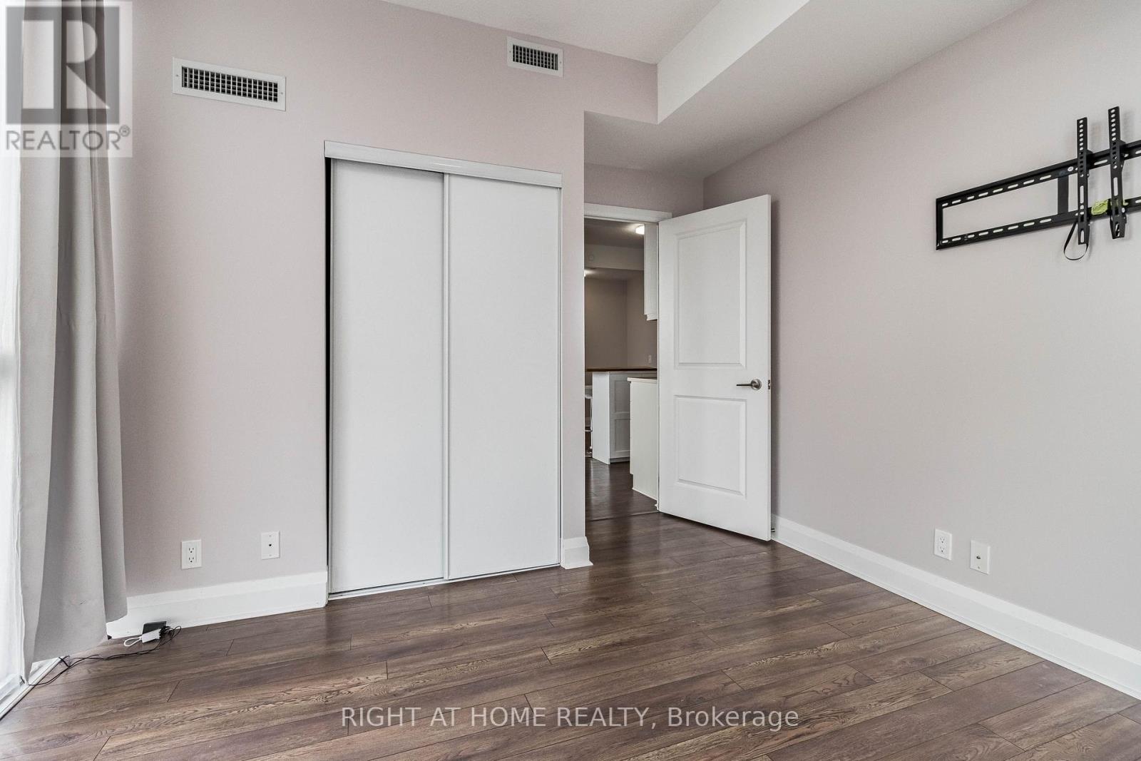 903 - 17 Zorra Street, Toronto, Ontario  M8Z 0C8 - Photo 34 - W13543524