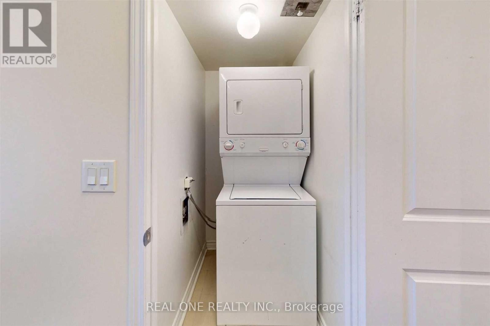 1311 - 385 Prince Of Wales Drive, Mississauga, Ontario  L5B 0C6 - Photo 16 - W13543630