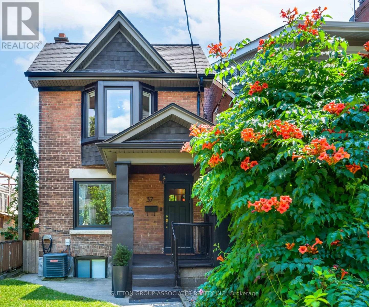 37 ASHBURNHAM ROAD, Toronto (Corso Italia-Davenport)