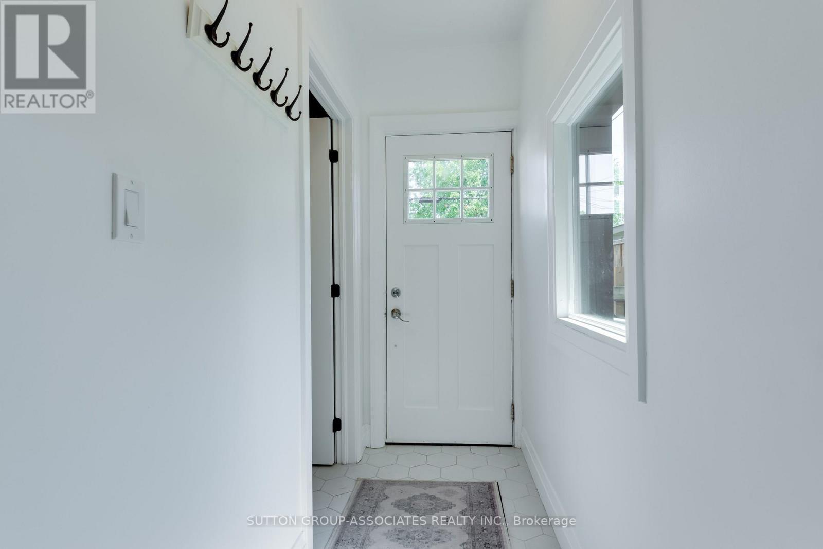 37 Ashburnham Road, Toronto, Ontario  M6H 2K4 - Photo 11 - W13543704