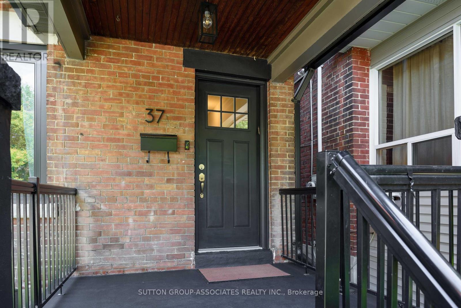 37 Ashburnham Road, Toronto, Ontario  M6H 2K4 - Photo 2 - W13543704