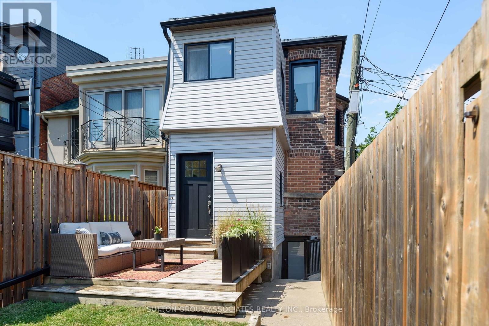37 Ashburnham Road, Toronto, Ontario  M6H 2K4 - Photo 29 - W13543704