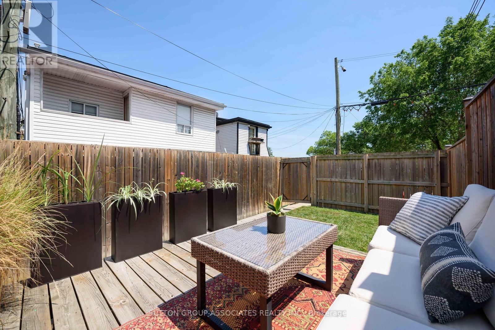 37 Ashburnham Road, Toronto, Ontario  M6H 2K4 - Photo 31 - W13543704