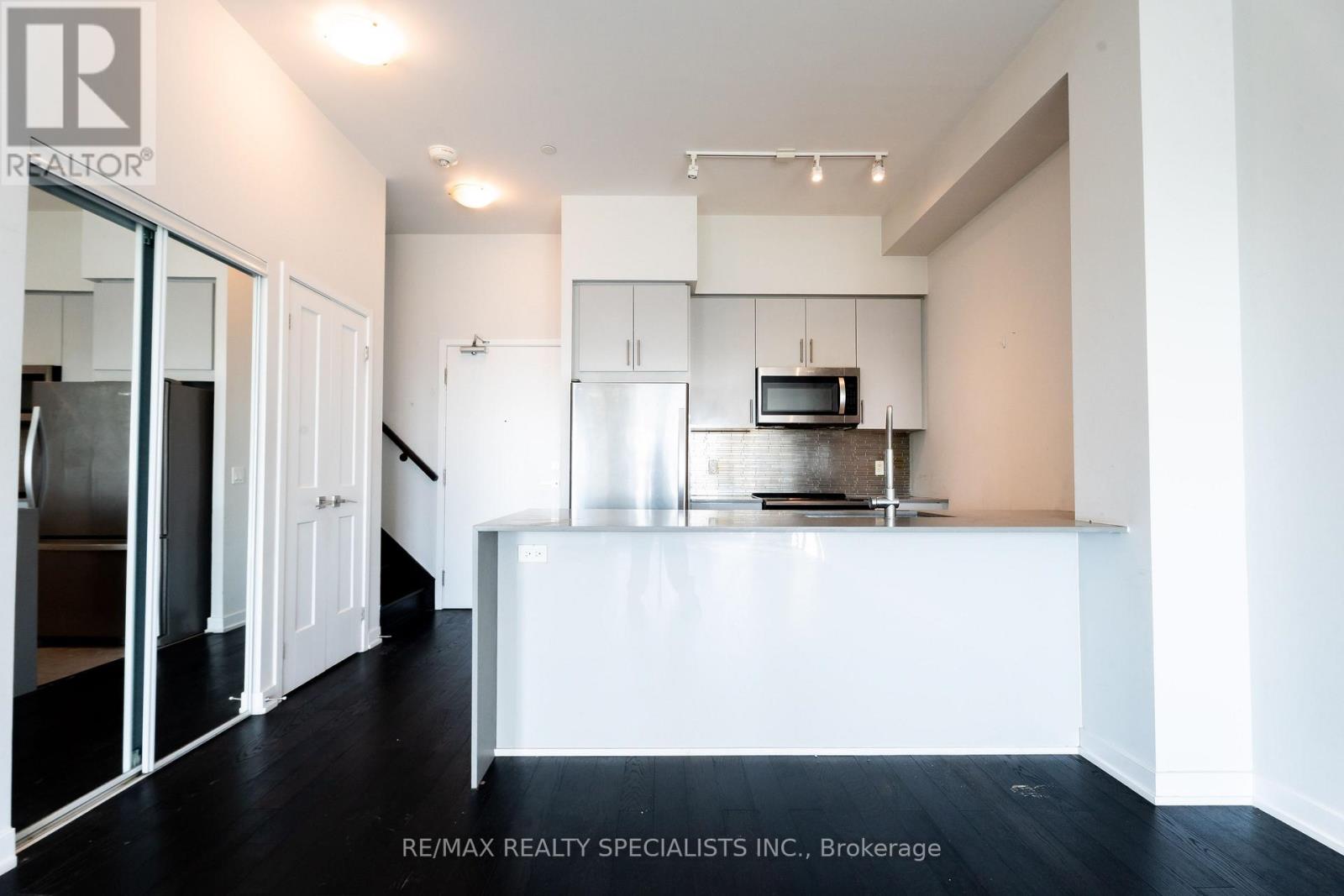 523 - 4055 Parkside Village Drive, Mississauga, Ontario  L5B 0K8 - Photo 7 - W13540376