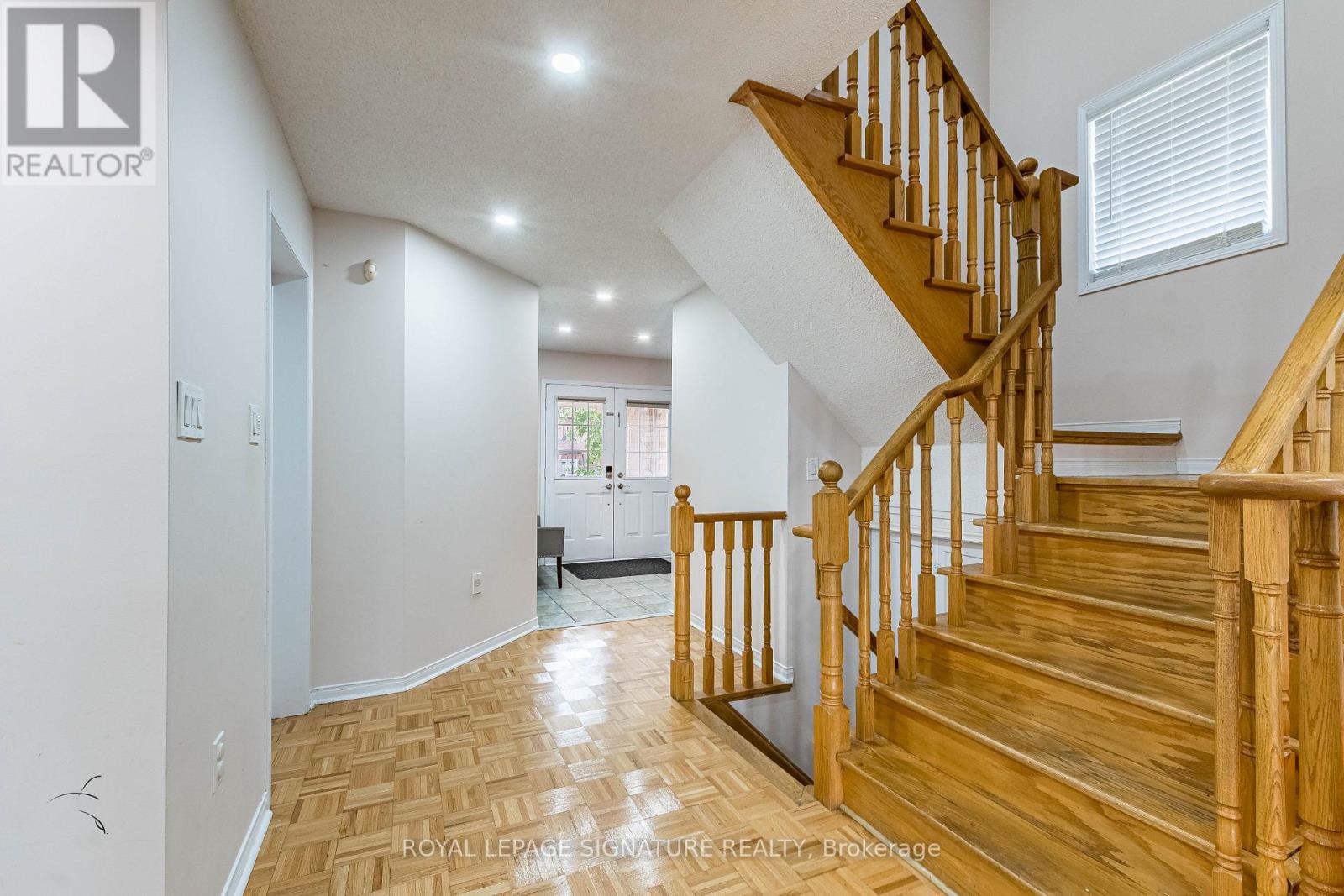 35 Whitehouse Crescent, Brampton, Ontario  L6P 1M2 - Photo 10 - W13543732