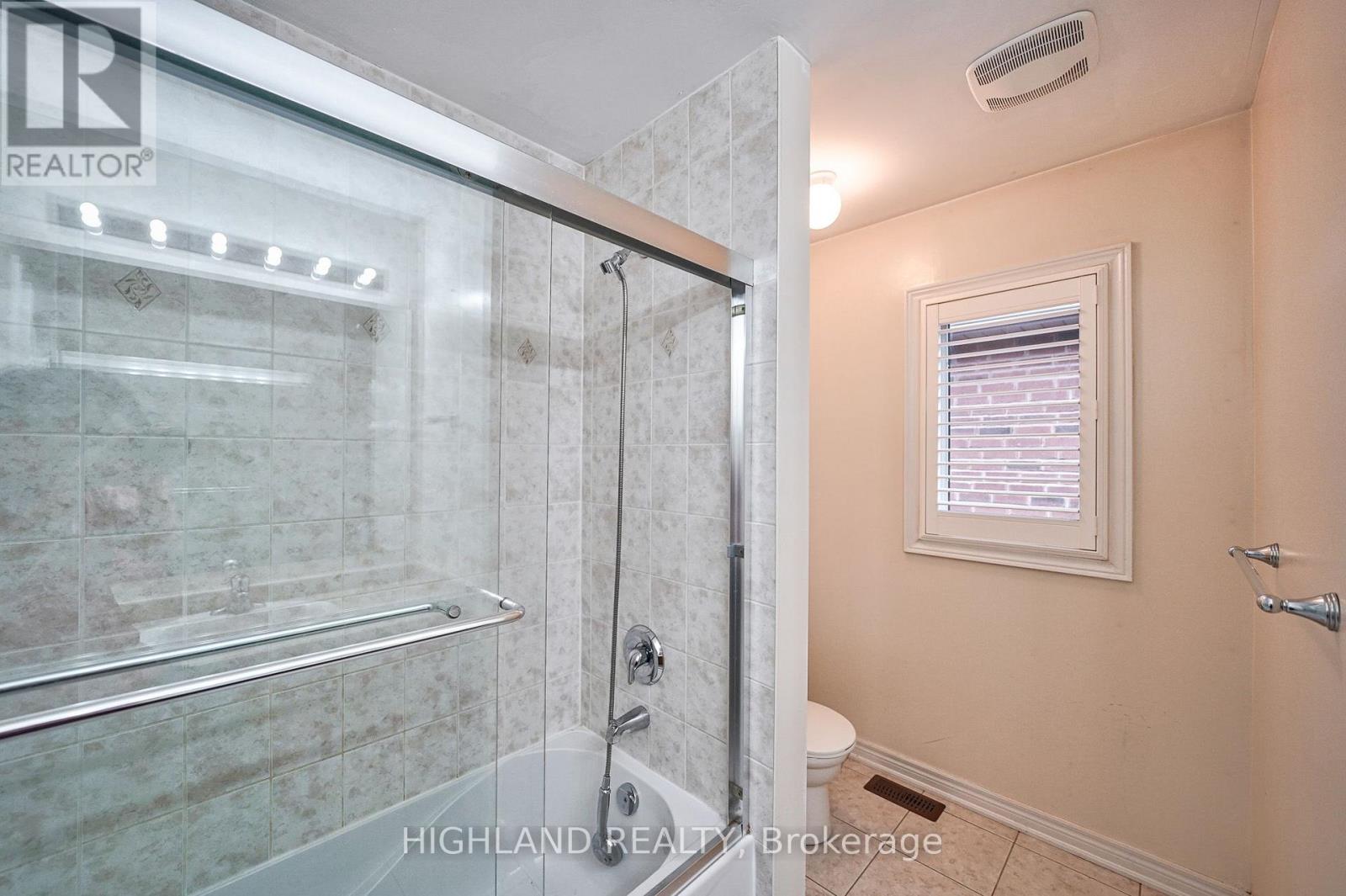 515 Coach Drive, Mississauga, Ontario  L5R 0C3 - Photo 19 - W13543864