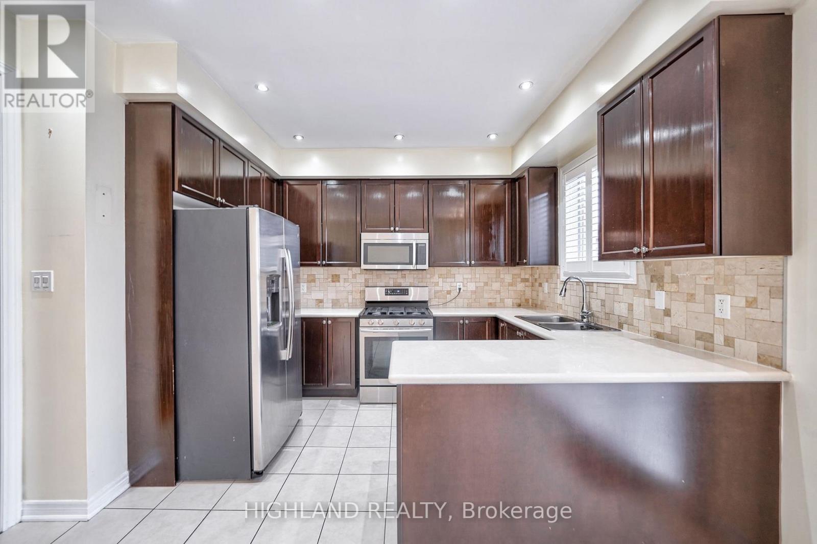 515 Coach Drive, Mississauga, Ontario  L5R 0C3 - Photo 9 - W13543864