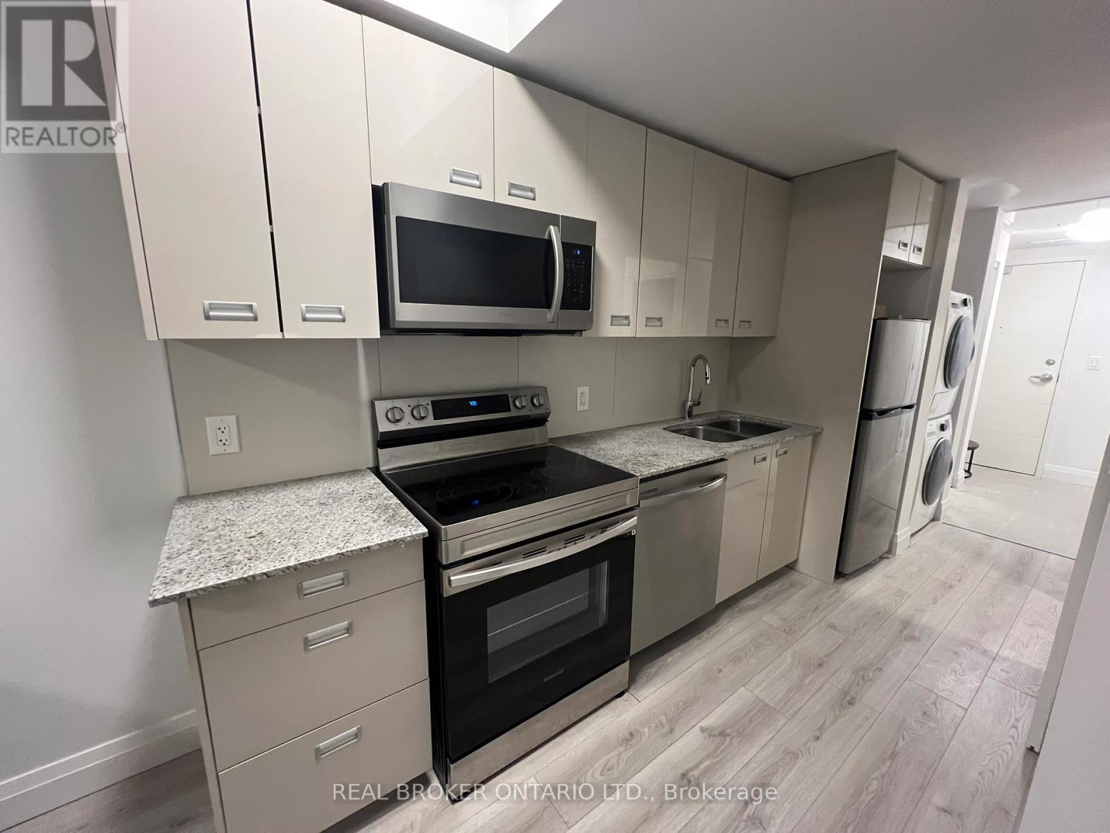 241 - 652 Princess Street E, Kingston, Ontario  K7L 1E5 - Photo 2 - X13543700