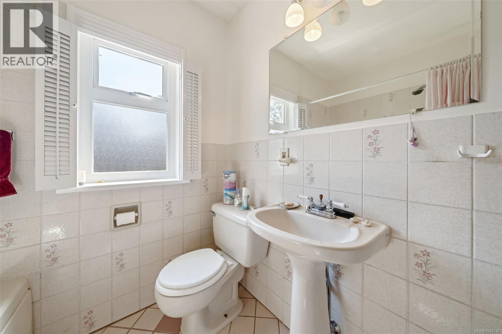 1193 Old Esquimalt Rd, Esquimalt, British Columbia  V9A 4X7 - Photo 15 - 1040716