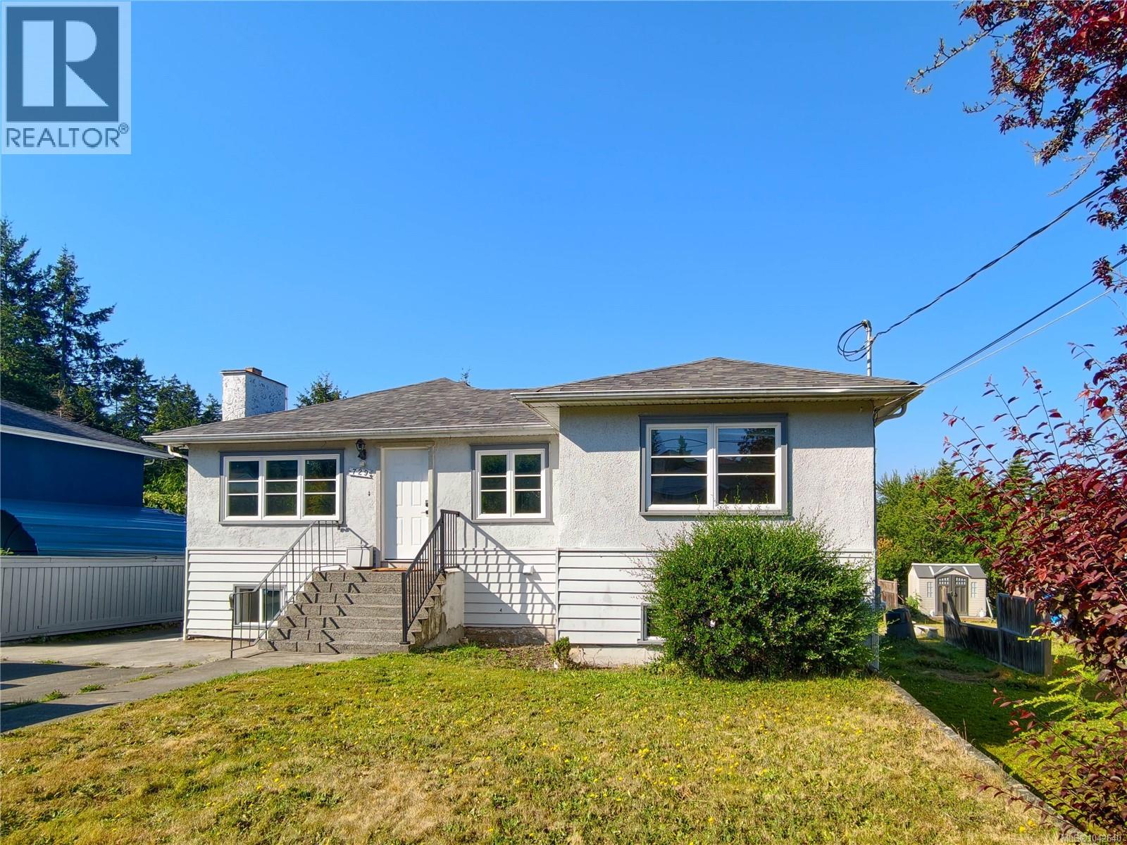 729 Daffodil Ave, Saanich