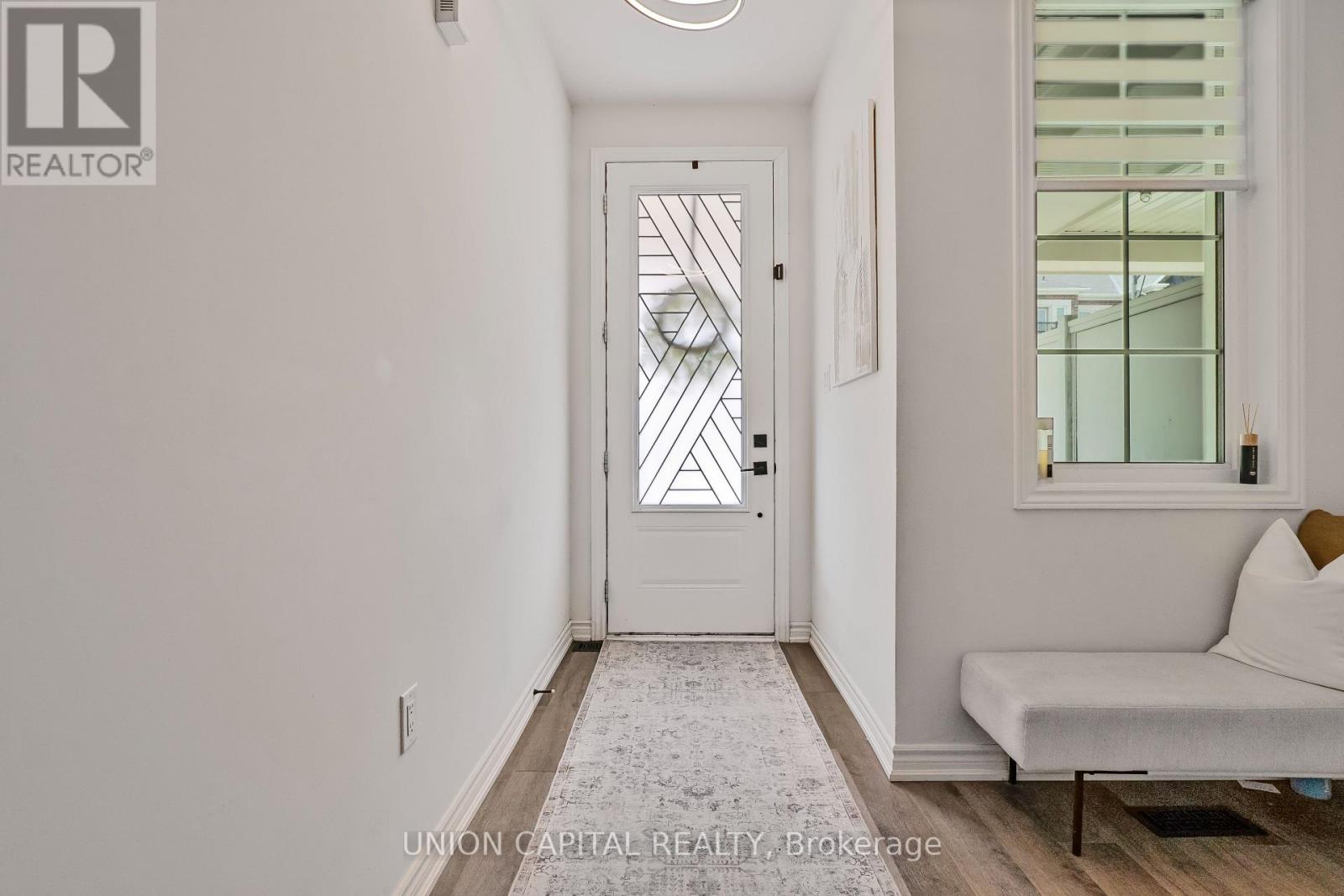 16 Thomas Frisby Jr Crescent, Markham, Ontario  L6C 3L1 - Photo 4 - N13540830