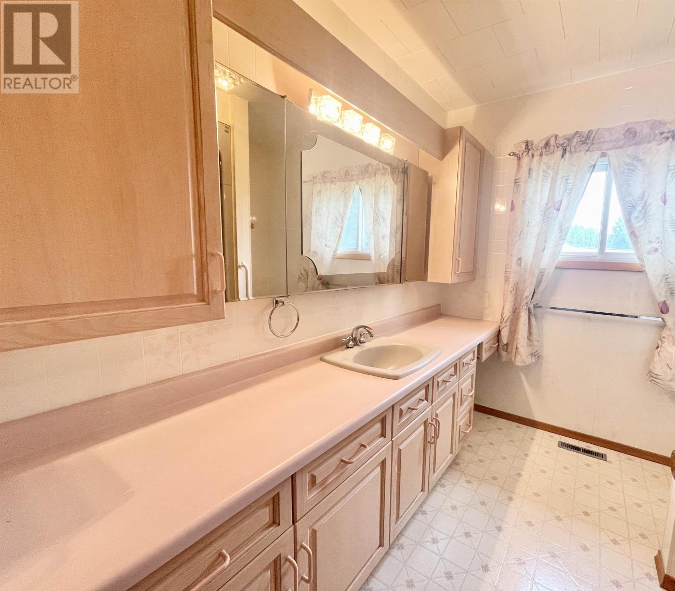 17141 Hwy 17 W, Dryden, Ontario  P8N 2Y6 - Photo 32 - TB2601856