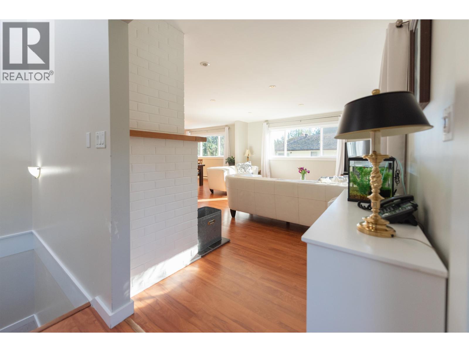 7862 Eagle Drive, Halfmoon Bay, British Columbia  V7Z 1A3 - Photo 8 - R3087738