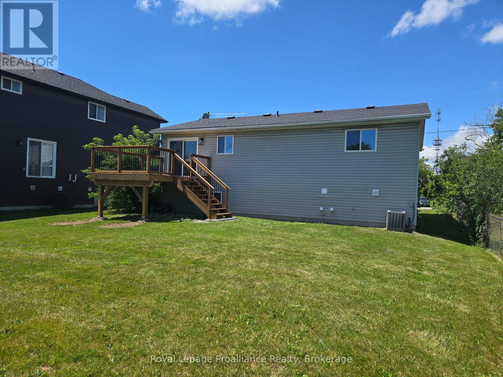 44 Cannifton Road N, Belleville, Ontario K8N 4T8 - Photo 2 - X13543904