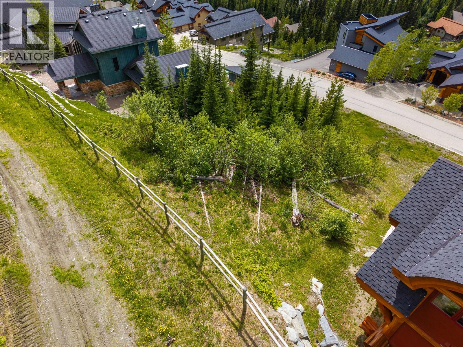4246 Bella Vista Drive, Sun Peaks, British Columbia  V0E 5N0 - Photo 3 - 10391907