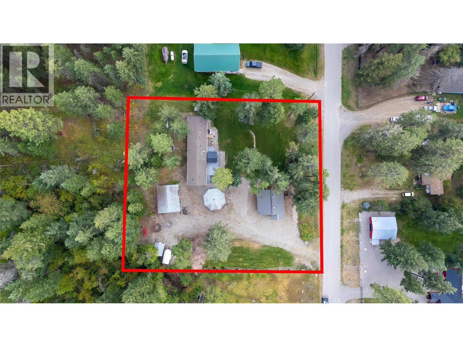 6524 Mcdonald Loop Road, Grasmere, British Columbia V0B 1R0 - Photo 3 - 10394189