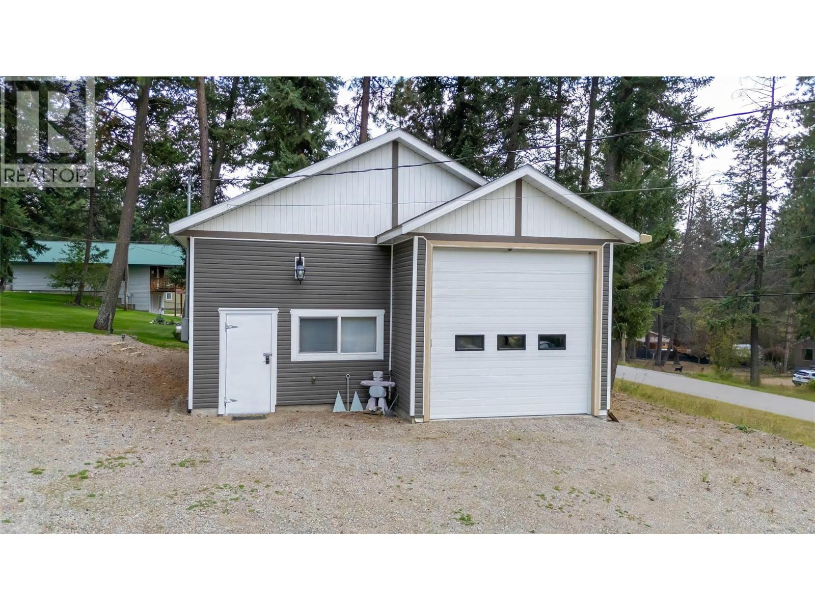 6524 Mcdonald Loop Road, Grasmere, British Columbia V0B 1R0 - Photo 4 - 10394189