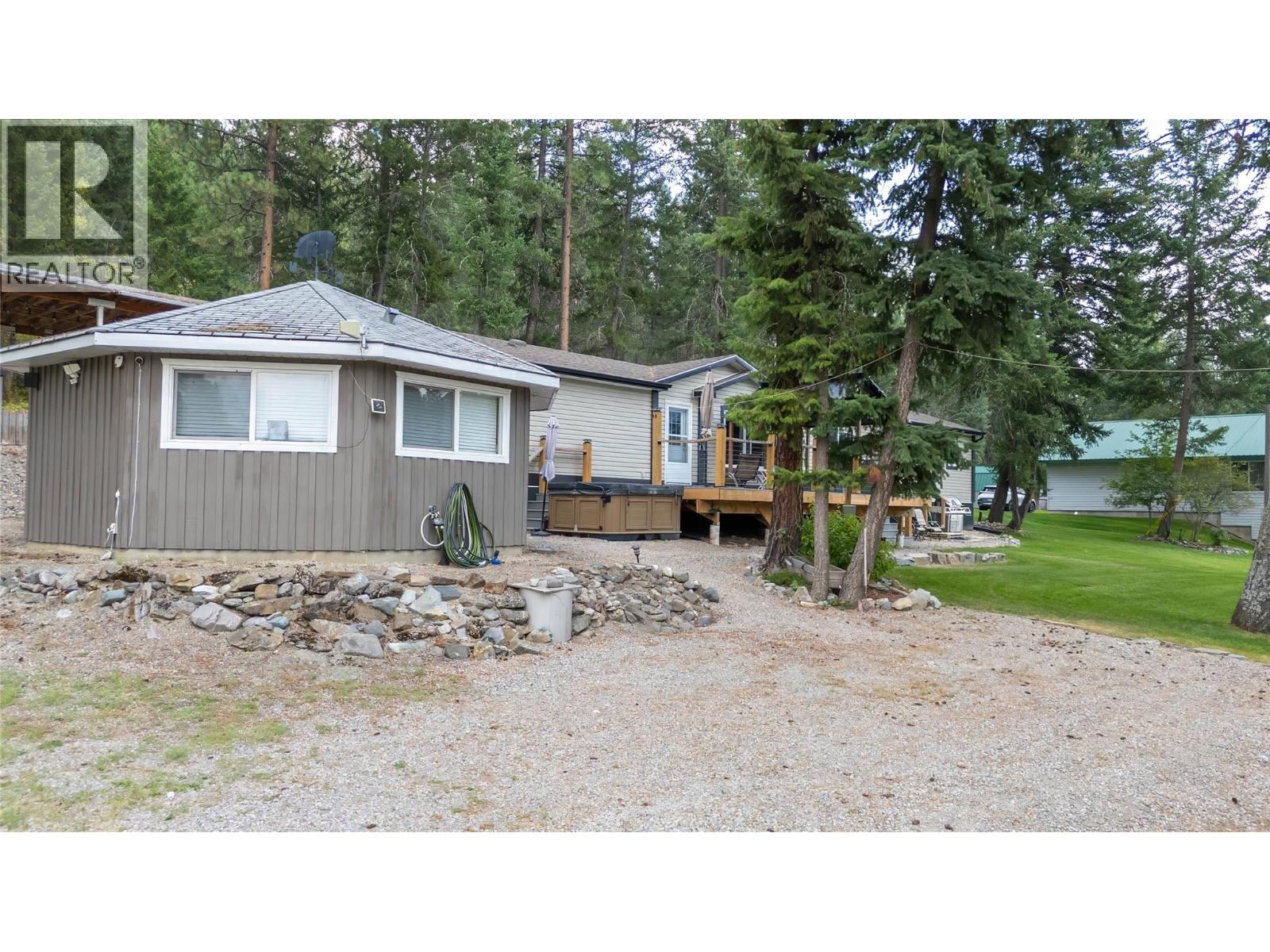 6524 Mcdonald Loop Road, Grasmere, British Columbia V0B 1R0 - Photo 43 - 10394189