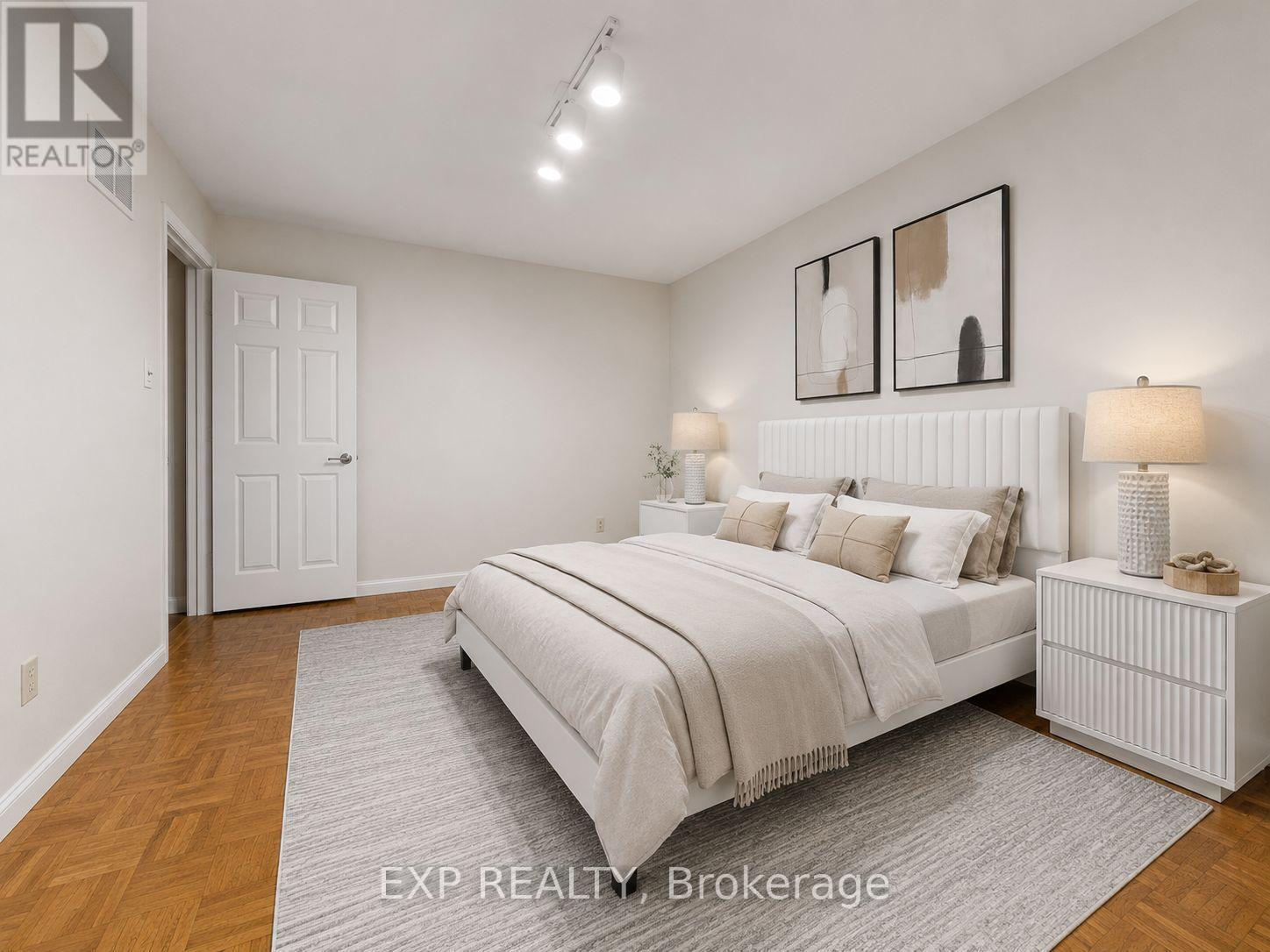 16 Wainwright Avenue, Richmond Hill (North Richvale), Ontario  L4C 5R5 - Photo 22 - N13543974