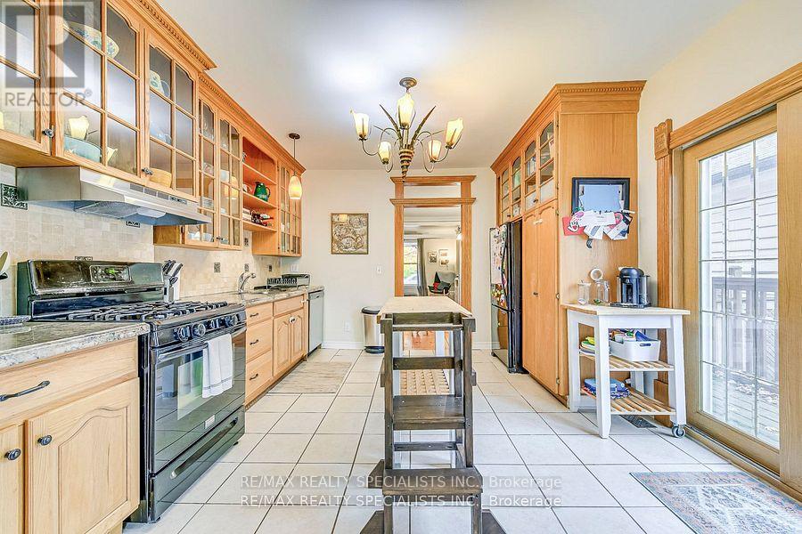 515 Hager Avenue, Burlington, Ontario  L7S 1P2 - Photo 11 - W13543088