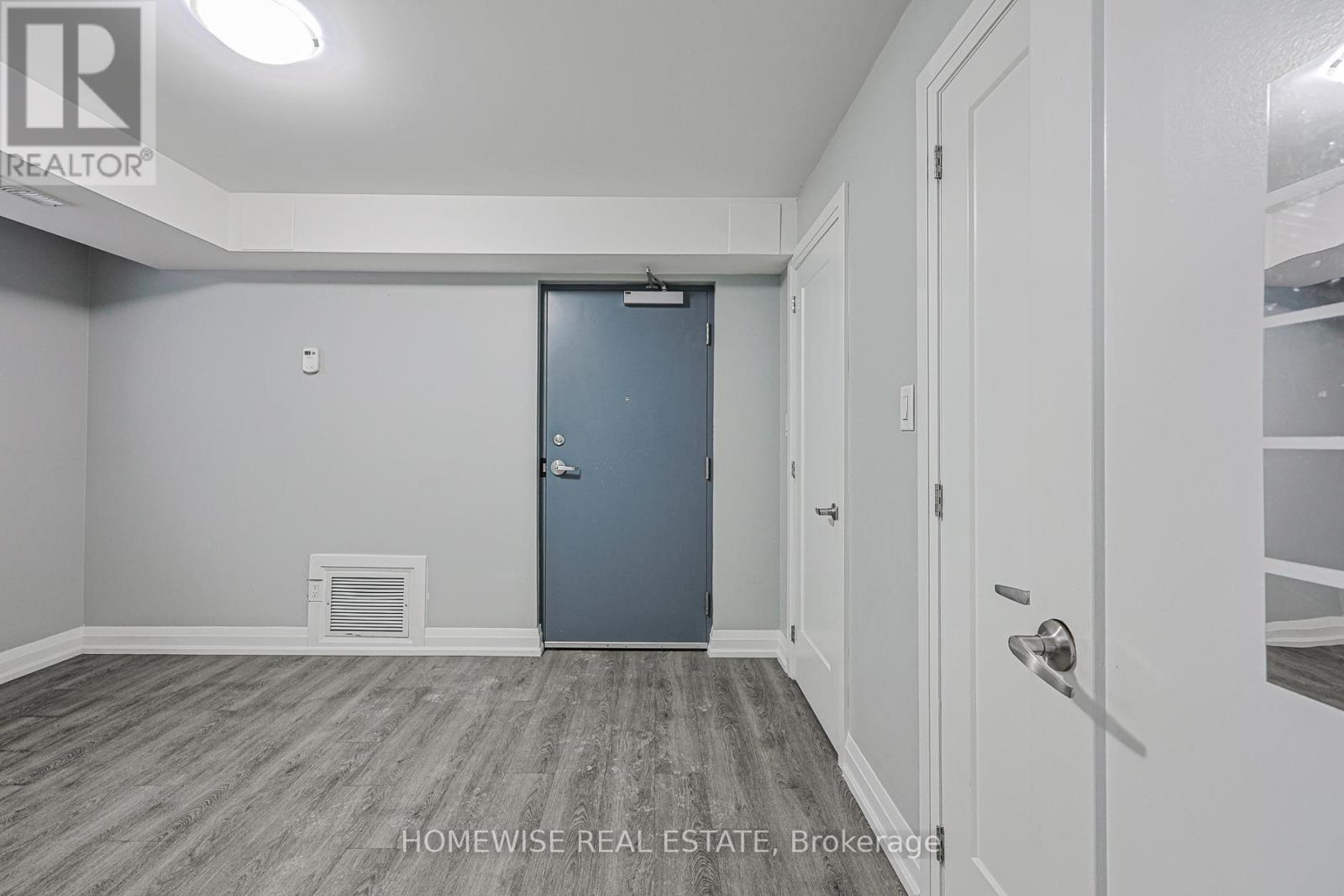 B01 - 814 Glencairn Avenue, Toronto, Ontario  M6B 2A3 - Photo 12 - W13543916