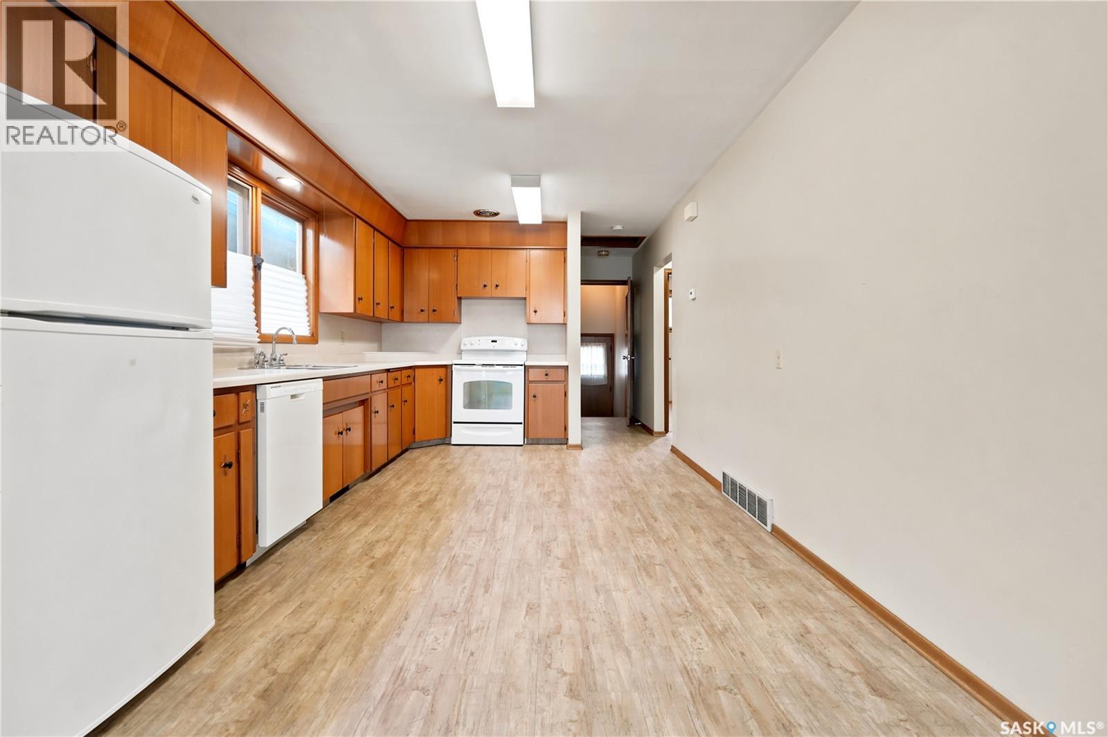 2124 Elliott Street, Regina, Saskatchewan  S4N 3H2 - Photo 10 - SK042093