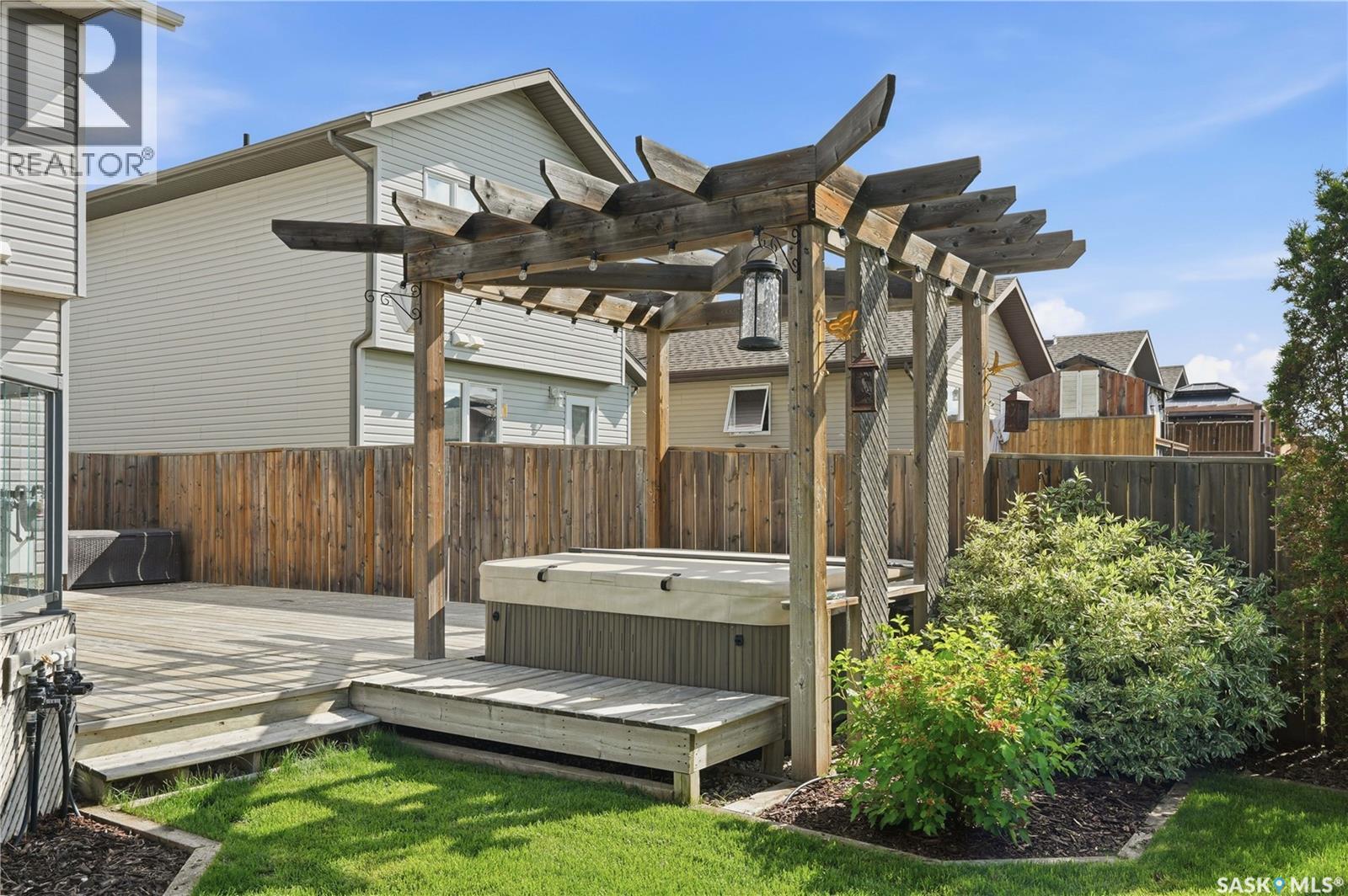 944 Glenview Cove, Martensville, Saskatchewan  S0K 0A2 - Photo 42 - SK041799