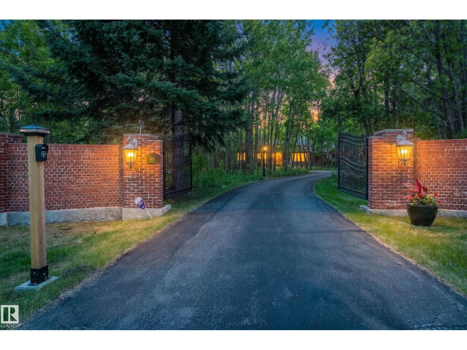 52319 Rge Road 231, Rural Strathcona County, Alberta  T8B 1A8 - Photo 2 - E4497867