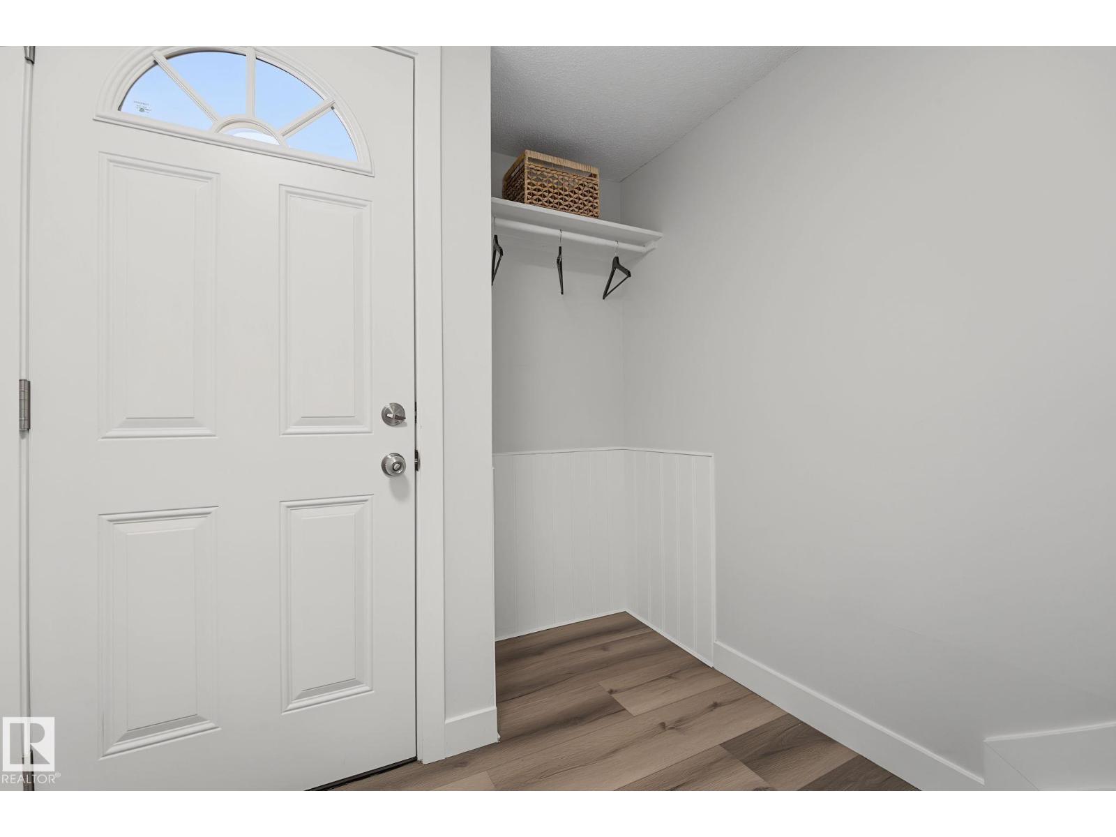661 Abbottsfield Rd NW, Edmonton, Alberta  T5W 4R4 - Photo 2 - E4497864