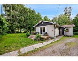 11 Michael Avenue, Lively, Ontario